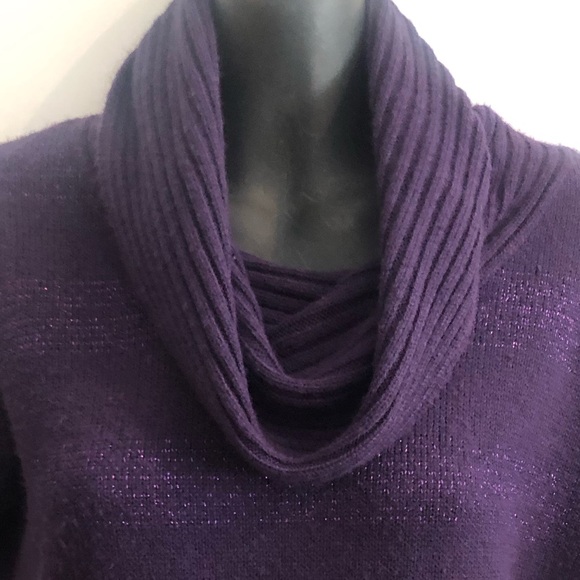 10/$20 Source Unknown L - Picture 4 of 10